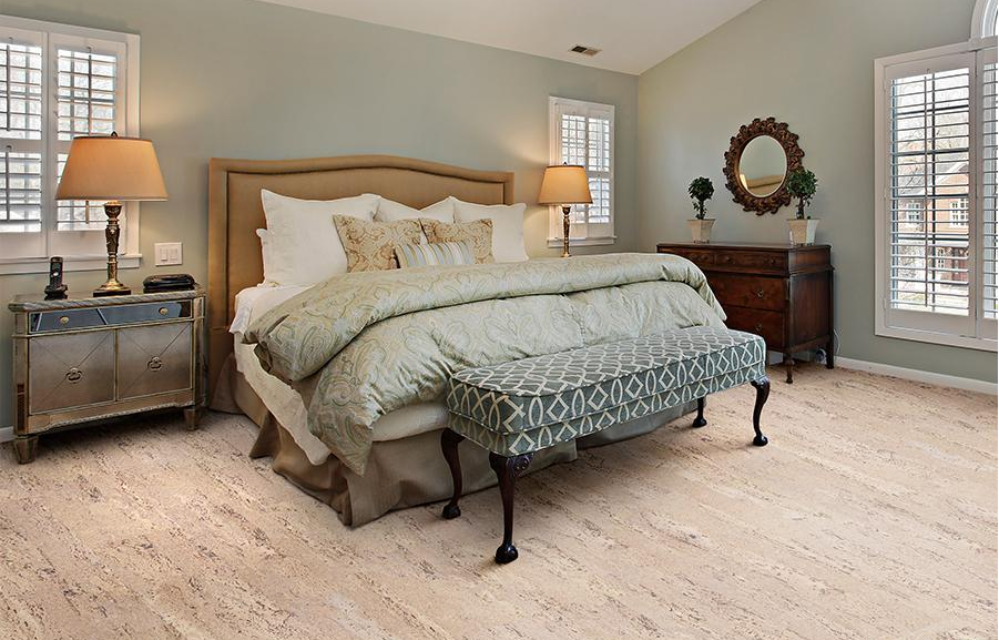 Пробковый пол клеевой Corkstyle Natural Cork Comprido Creme 915×305×6 фото в интерьере